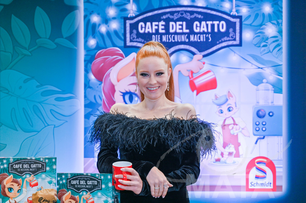 _DWA6886 | Barbara Meier bei der Presse-Preview der Nürnberger Spielwarenmesse 2023 auf dem Messegelände. Nürnberg, 31.01.2023 - Realisiert mit Pictrs.com