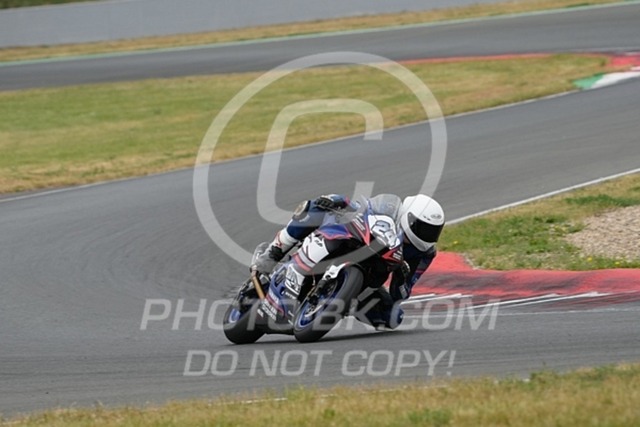 2024_05_18_PBK_34371 | Sportfotografie; SlowMotion; Video; Rennstrecke; Hafeneger; Speer; Racing; RSE; BMW; CBO; Trackday; Motorsportarena; Hockenheimring; Brno; Most; Barcelona; Valencia