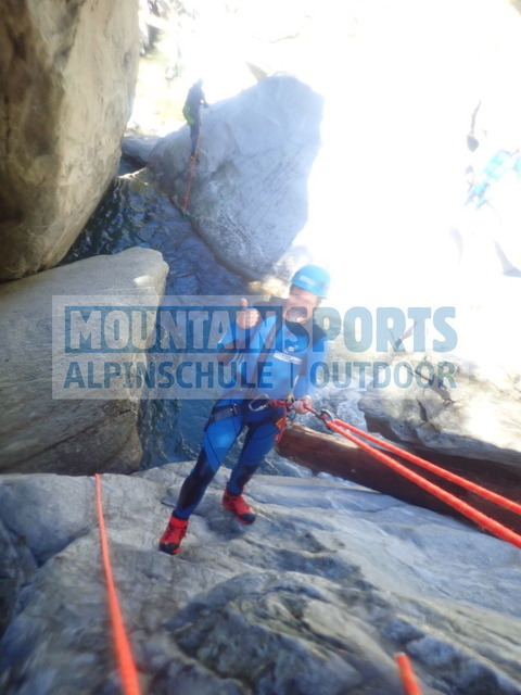 P9190032 | Bestelle die Bilder deines Berg- oder Wasser-Abenteuers mit Mountain Sports bequem von zu Hause aus direkt über unseren Online Fotoshop von pictrs.com. - Realisiert mit Pictrs.com