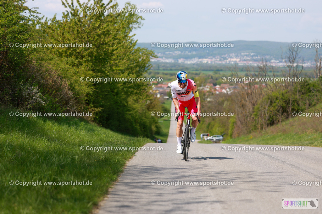 129_AR6_9346 | Neusiedlersee Radmarathon 2026@sportshot_your_pictrs #yourpictures#roadtowm2029 #nrm #neusiedlerseeradmarathon #neusiedlersee #neusiedlerseetourismus #burgenland #mörbisch #nrm26 #burgenlandtourismus #voglundco #poweredbyburgenlandtourismus #radsport #rad #marathon #ucigranfondo #visitburgenland #ucigranfondoworldseries