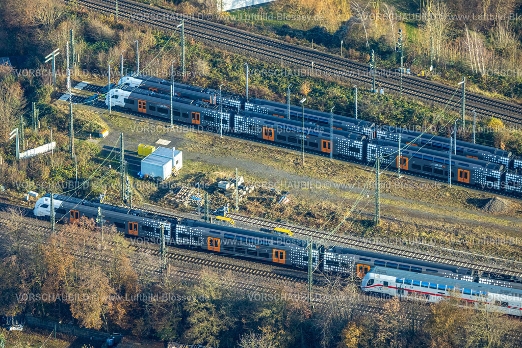 Hamm231200020 | Luftbild, S-Bahn Züge mit Abstellgleis und Hochspannungsleitung, Stadtbezirk Heessen, Hamm, Ruhrgebiet, Nordrhein-Westfalen, Deutschland