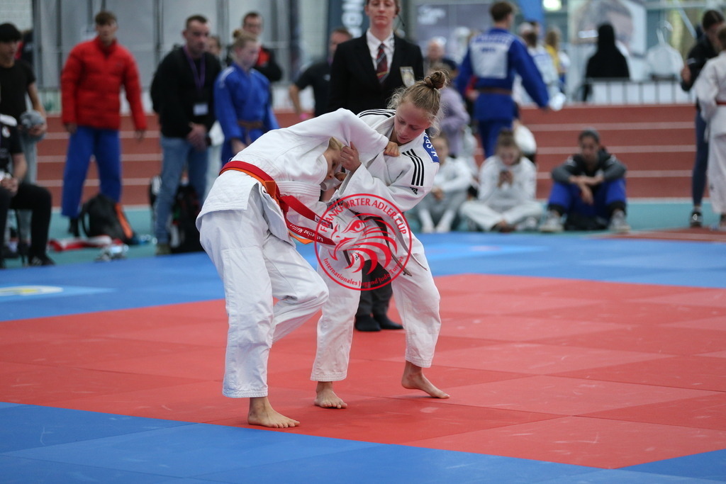 AT3Y1095 | Fotos vom Adler Cup - Pictures from Adler Cup

Hier findet Ihr alle Eindrücke und großen Momente der Adler Cup Wochenenden. Here you will find all impressions and great moments of the Adler Cup weekends. - Realisiert mit Pictrs.com