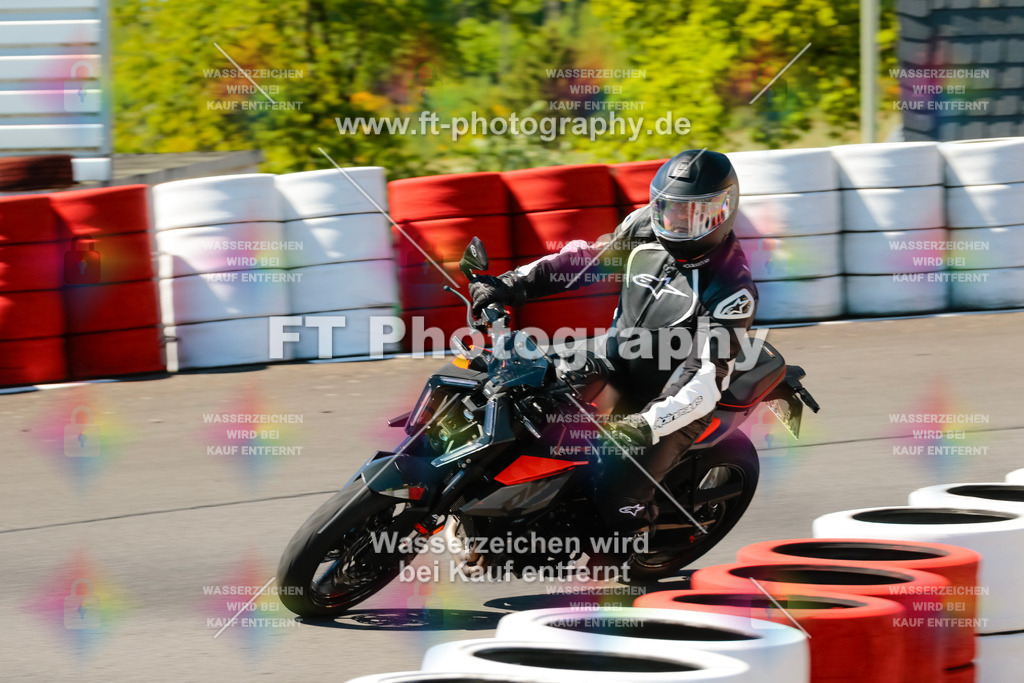 Moto-TeamOBK-21965 | Hier findet Ihr Bilder von Touristenfahrten auf der Nürburgring Nordschleife oder von anderen Veranstaltungen die ich besucht habe. Viel Spass beim Durch Schauen 