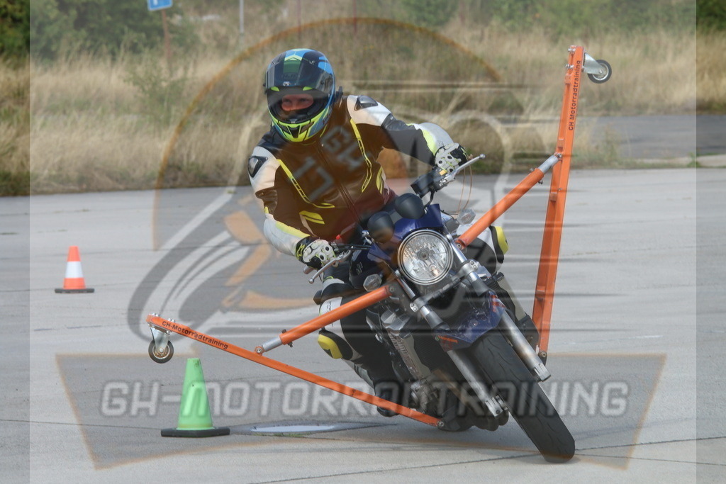 IMG_3443 | gh-motorradtraining-foto.de - Realisiert mit Pictrs.com