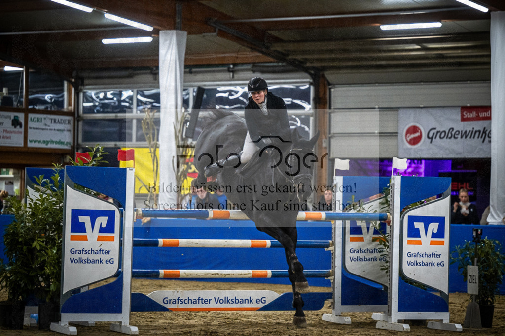 DOS_0546 | Entdecke hochwertige Reitturnierfotos von Foto Oger. Professionell, emotional und authentisch – jetzt Lieblingsmomente im Shop bestellen.Deutschlandweite Turnierfotografie. - Realisiert mit Pictrs.com