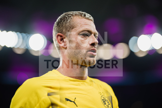 DFB-Pokal: HEBC - Borussia Dortmund, 01.09.2026 | Julian Ryerson (Borussia Dortmund, 26); Fußball, DFB-Pokal, 1. Runde: HEBC vs. Borussia Dortmund am 01.09.2026 im Volksparkstadion, HamburgDFB REGULATIONS PROHIBIT ANY USE OF PHOTOGRAPHS AS IMAGE SEQUENCES AND/OR QUASI-VIDEO. - Realisiert mit Pictrs.com