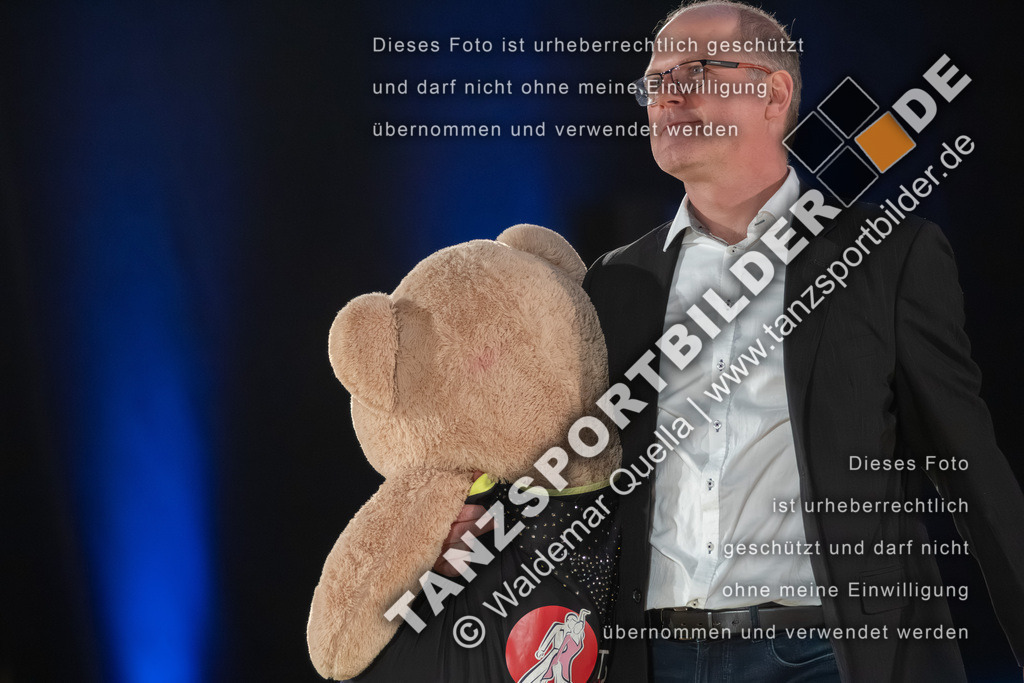 20260321-01791 | Hier finden Sie Tanz Bilder vom Latein und Standard Formationen tanzen. Sportbilder vom Tanzsport. Schöne Fotos und von Weltmeisterschaft, Europameisterschaft, Bundesliga, Regionalliga, Oberliga und Landesliga sowie von GOC Stuttgart, DanceComp, WM Bremen