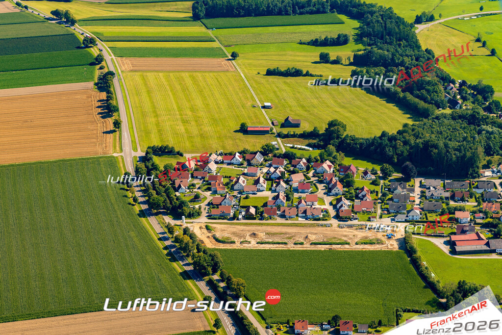 Luftaufnahme der Stadt Ellzee - Die Luftaufnahme wurde 2025 vom UL-Flugzeug heraus erstellt ( keine Drohne ) - Hochauflösende Luftaufnahme - für professionelle Ausdrucke geeignet. Die Geschenkidee !Mit Lizenz und Bildrechte bestellbar