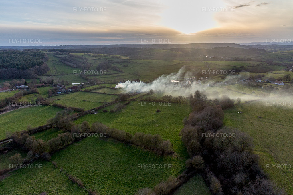 Luftbild: Saisy (Burgund), Feuer in Saisy im Bundesland Saône-et-Loire in Frankreich. Foto: IMG_105551.jpg vom 01.04.2018 durch Werner Riehm/FLY-FOTO.de