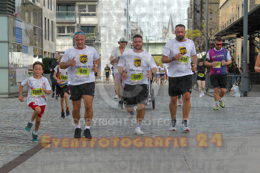 250920_1335_EV4_6189 | Sportfotografie im Rhein-Sieg Kreis, Köln, Bonn, NRW, Rheinland Pfalz, Hessen, etc. Unser Tätigkeitsfeld umfasst den Laufsport vom Volkslauf über den Marathon, Duathlon, Triathon bis zum Ultralauf wie Kölnpfad Ultra oder Schindertrail.