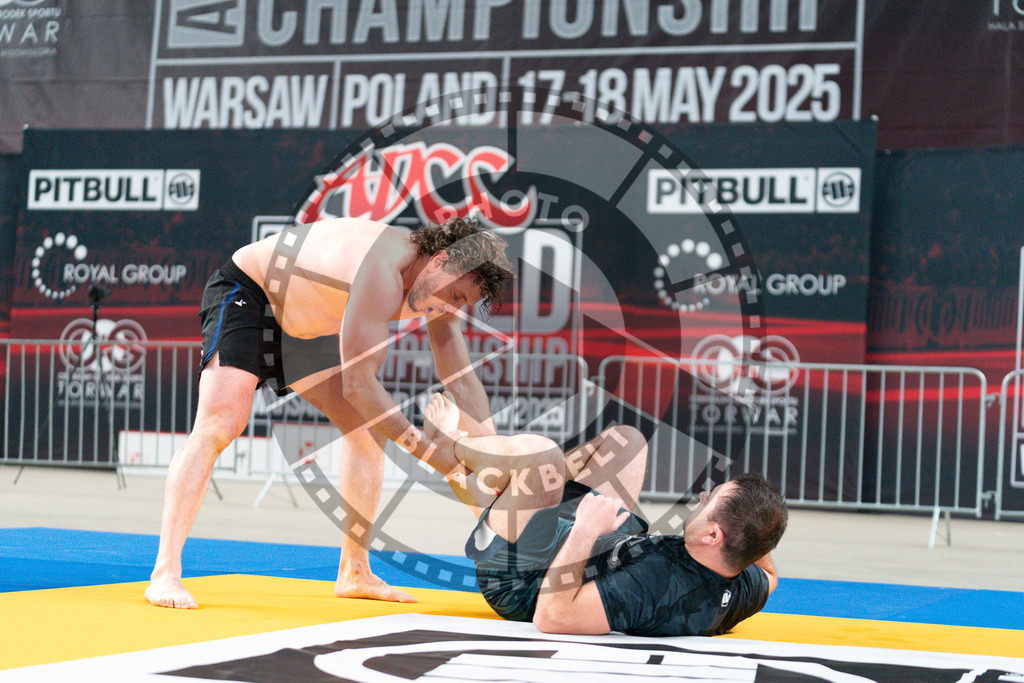 20250517PBB5616 | Athletes compete during the first day of the ADCC Amateur World Championship on May 15, 2025 in Warsaw, Poland. © Chiara Dazi / photoblackbelt