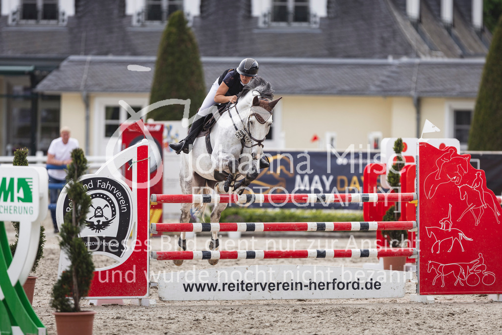 260509_PfSpTa_5_L-Spr-600 | Deine schönsten Turniermomente als professionelle Fotos! Entdecke hochwertige Pferdesport-Fotografie im Online-Shop. Jetzt Fotos finden & bestellen!
