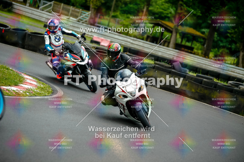 VBK-3860 | Hier findet Ihr Bilder von Touristenfahrten auf der Nürburgring Nordschleife oder von anderen Veranstaltungen die ich besucht habe. Viel Spass beim Durch Schauen 