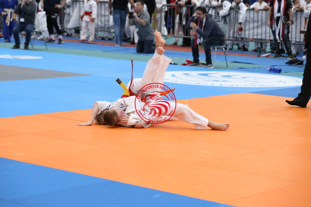 1J7A3221 | Fotos vom Adler Cup - Pictures from Adler Cup

Hier findet Ihr alle Eindrücke und großen Momente der Adler Cup Wochenenden. Here you will find all impressions and great moments of the Adler Cup weekends. - Realisiert mit Pictrs.com