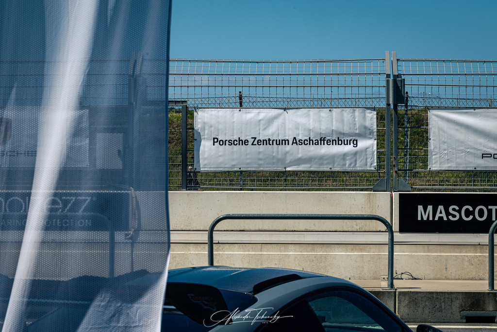 R6AT4000 _Alexander Tschuncky | Entdecken Sie die faszinierende Welt von Alexander Tschuncky Arts: Kreative Fotografie, atemberaubende Automobilkunst und hochwertiger Bilderdruck. Lassen Sie sich inspirieren! - Realisiert mit Pictrs.com
