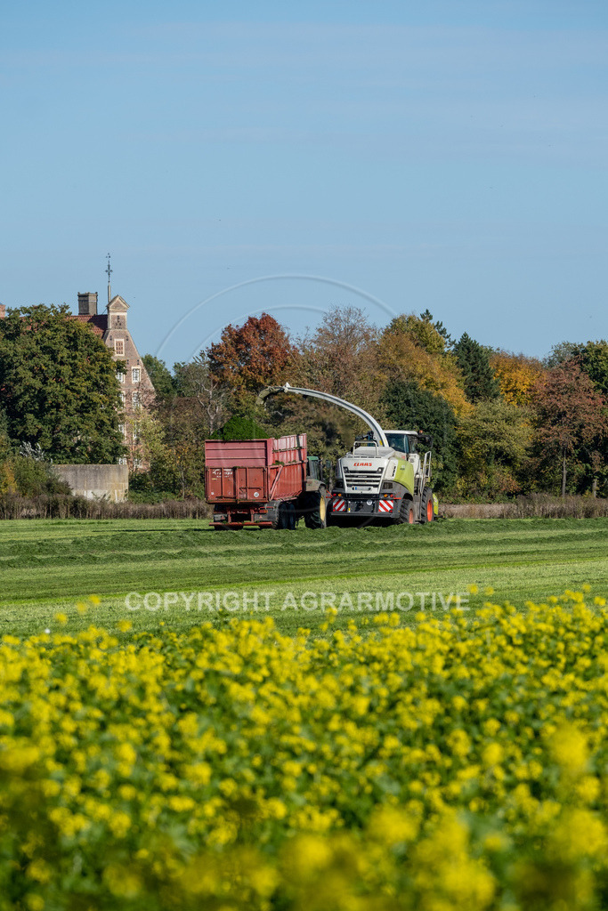 20221012-_DSF9332 | Der letze Grasschnitt im Jahr - Realisiert mit Pictrs.com