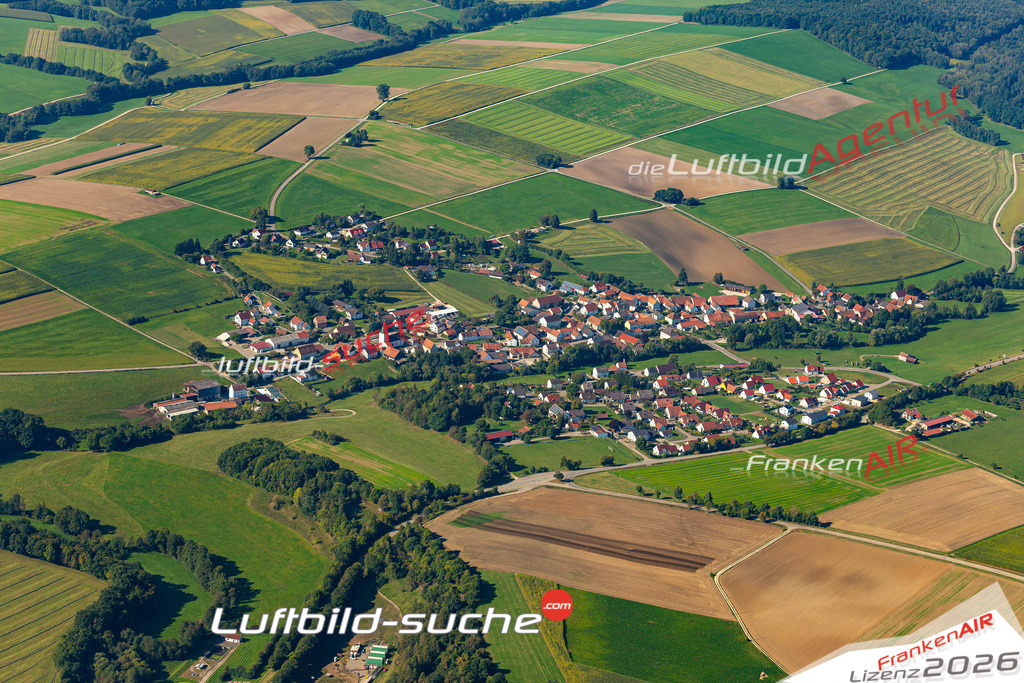 Die Luftaufnahme Gansheim - Marxheim wurde 2021 mittels Flugzeug (keine Drohne) erstellt. Hohe Auflösung -für große Poster und Wandbilder geeignet!