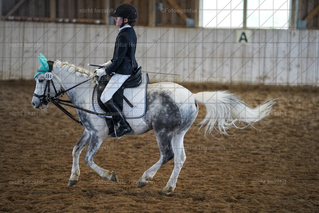 20230518-FAH04100 | Frühjahrsturnier, landberg am Lech, 2023, Reitclub Landsberg, Turnierbilder, Fotos Turnier Landsberg, Fotoagentur Herrmann, Turnierfotografen Bayern, reitsport Fotograf, Pferde Fotograf