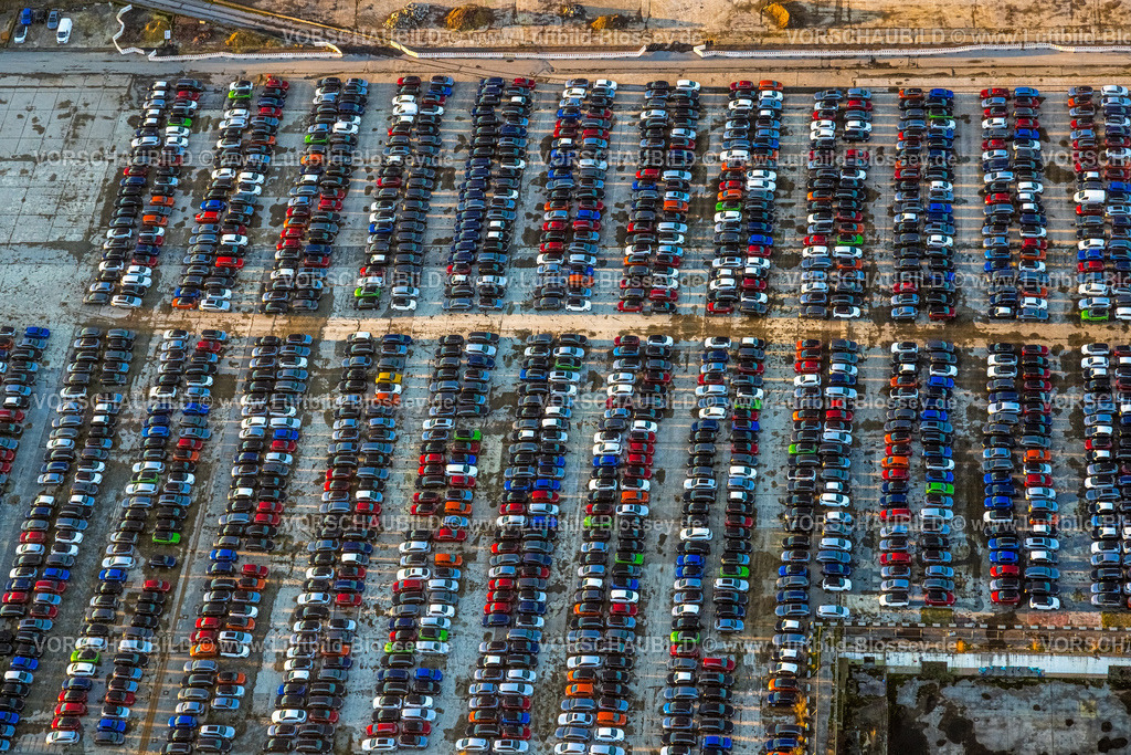 Bochum230202719 | Luftbild, Parkplätze am Opel Warehouse, ehemaliges Opelwerk, Langendreer, Bochum, Ruhrgebiet, Nordrhein-Westfalen, Deutschland