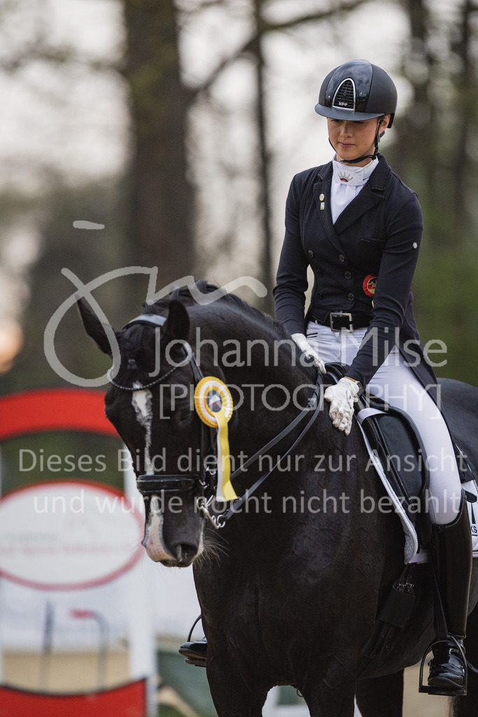 230429_Dressurfestival_S3St-264 | Deine schönsten Turniermomente als professionelle Fotos! Entdecke hochwertige Pferdesport-Fotografie im Online-Shop. Jetzt Fotos finden & bestellen!