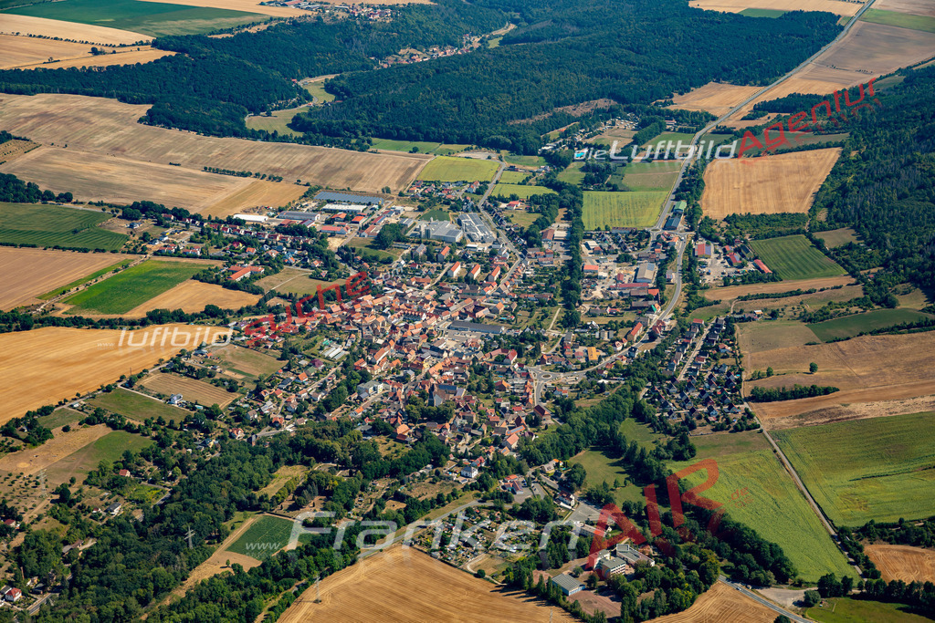 schoenes-bild-von-bad-bibra-luftbild-22-57 | Aktuelles Luftbild von Schönes Bild von Bad Bibra - Die Luftaufnahme wurde 2022 mittels UL-Flugzeug erstellt ( keine Drohne ) - hochauflösende Kamera-Systeme von  Canon -
Beste Qualität - Für grossformatige Ausdrucke geeignet. Die Geschenkidee !