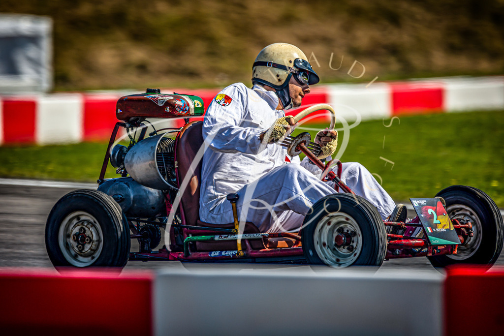 F92D49F0-5E8D-4201-A44B-D9AB480FDC5A | traudl_s_fotos