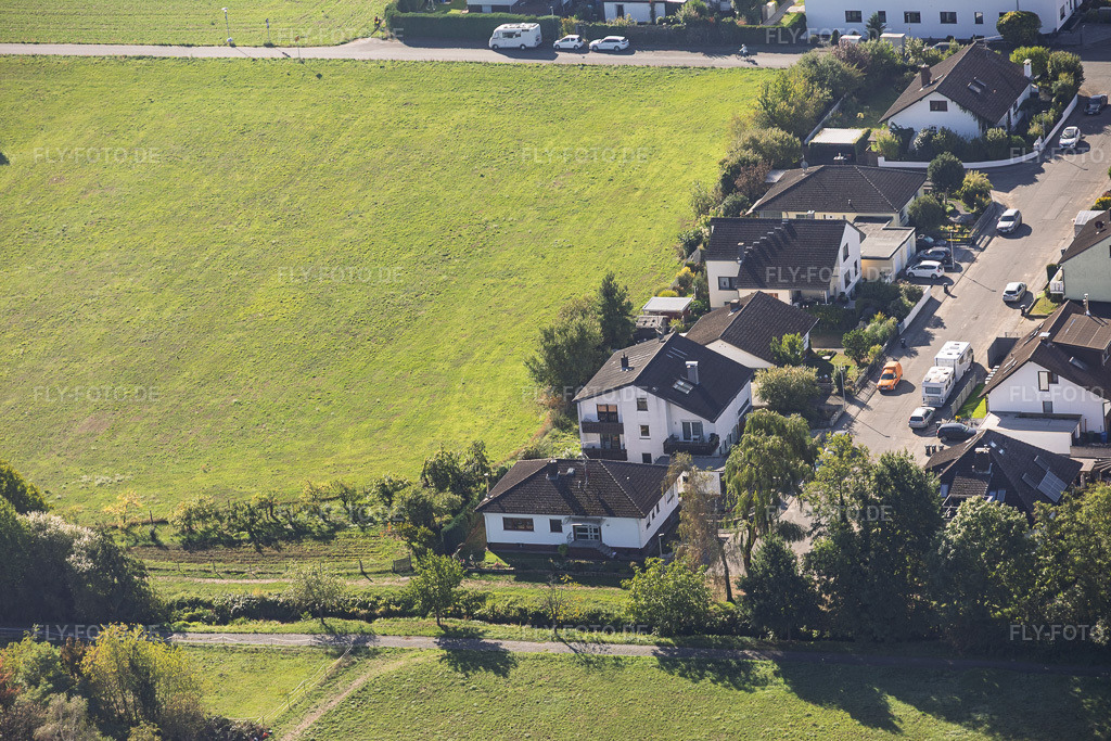 Luftbild: Ortsansicht im Ortsteil Sickenhofen in Babenhausen im Bundesland Hessen in Deutschland. – Foto: IMG_159062.jpg vom 22.09.2026 durch Werner Riehm/FLY-FOTO.de – Auflösung des Originals: 6000 x 4000 px