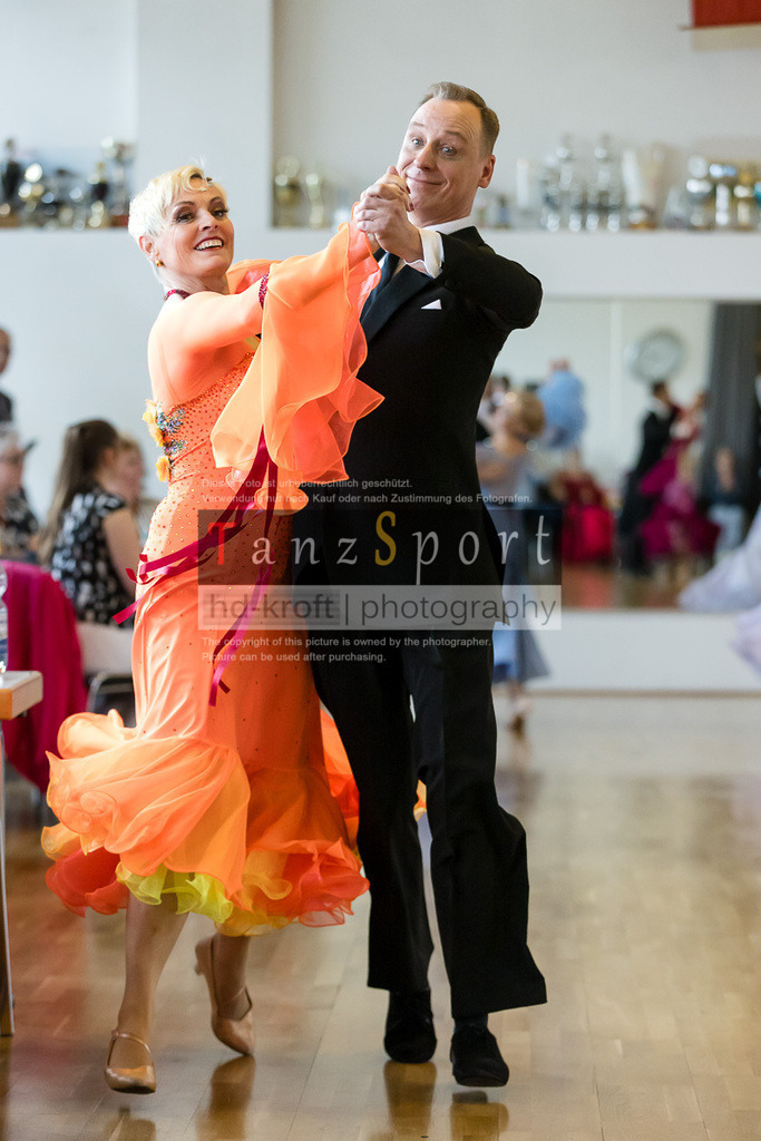 20240525_RL-Masters3-Std_5991 | Tanzsportbilder, Standardtanz, Lateintanz, WDSF, DTV, LTVB, dancecomp, goc, hessen tanzt, blaues band der spree, walzer, tango, wiener walzer, slowfox, quickstepp, samba, rumba, cha-cha-cha, paso doble. jive, hd-kroft photography, turniertanzsport