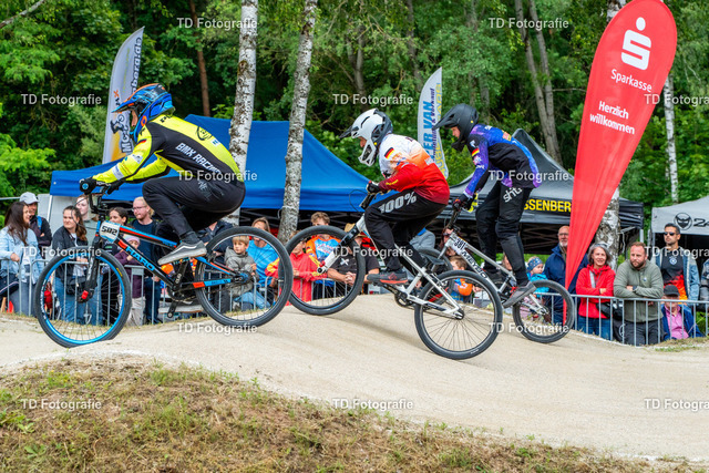 BayBMX2026-05236 | Fotogalerie von Thomas Dettweiler mit Eventbildern und lizenzfreien Fotos. Perfekt als Wandbild, für Büro, Website oder private Nutzung. - Realisiert mit Pictrs.com