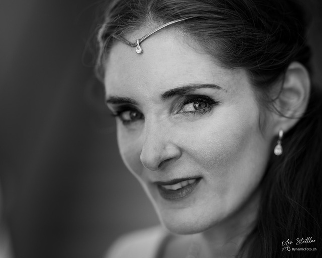 IMG_2023_08_20_0039303-v02 | Professionelle Fotografen für Portrait-, Produkt-, Beauty -, Fashion-, kommerzielle - u. Hochzeitsfotografie sowie für Veranstaltungen. Lokal vor Ort oder in lokalen Studios.