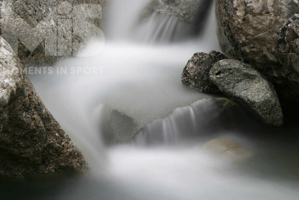 04062916.jpg | Gebirgsbach auf dem Weg von Pfafflar Richtung Muttekopf, Lechtal, Oesterreich,

*COPYRIGHTS BY: S P O R T P R E S S E F O T O  M.I.S., I N N S B R U C K E R S T R . 12, 87719 M I N D E L H E I M, Tel: 08261/20944 oder 01713812882,  B a n k v e r b: Spk. MN, Kto.Nr: 810013276, BLZ: 73150000, Steuer-Nr.: 140/216/40124 FA-MN Honorar Bitte mit 7% MwSt und Belegexempl.   - Realisiert mit Pictrs.com