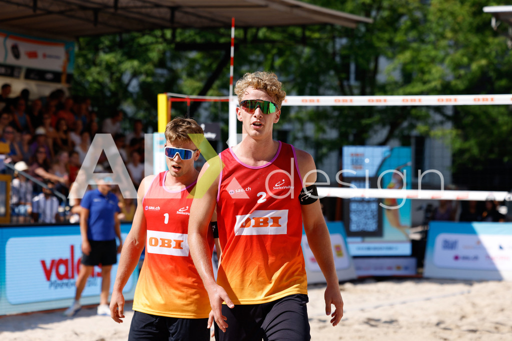 Obi BeachTour 2026 - Basel | BASEL, SWITZERLAND - JULY 17: MATHIS KÄLIN (SUI) and FLORIAN BREER (SUI) during the Obi BeachTour 2026 match between BREER / KÄLIN (SUI) and NAPIER / PETERSEN (DEN) at Barfüsserplatz on July 17, 2026 in Basel, Switzerland. - Realisiert mit Pictrs.com