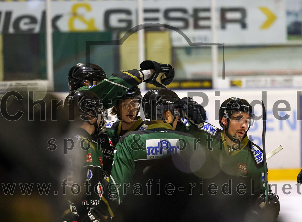 2022-11-13_034_TSV_Erding_gegen_TEV_Miesbach | Erding, Deutschland, 13.11.2022:
Eishockey, Bayernliga 2022 / 2023, 13. Spieltag, TSV Erding gegen TEV Miesbach, Endergebnis: 

Foto: Christian Riedel / fotografie-riedel.net
