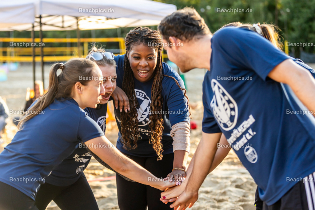 2025-200082952-Strandvölkerball-WM_1 |  23.08.2025; Berlin Foto: Gerold Rebsch - www.beachpics.de