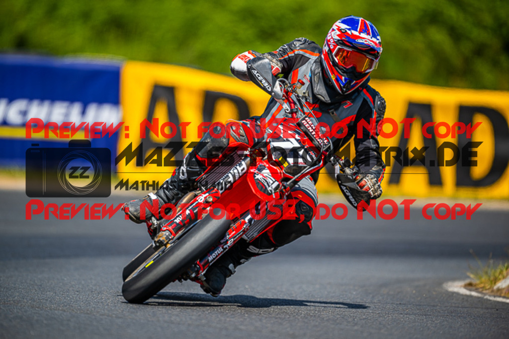 MaZZes_FotoMatrix_220529_8601 | Fotograf Mathias Schmid
Sportfotograf,
Eventfotograf,
Hochzeitsfotograf,
Portraitfotograf