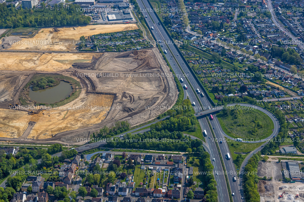 Recklinghausen220500934 | Luftbild der ehemaligen Trabrennbahn Recklinghausen, an der Autobahn A2, mit nördlicher Tangente der Blitzkuhlenstraße,  König-Ludwig, Recklinghausen, Ruhrgebiet, Nordrhein-Westfalen, Deutschland