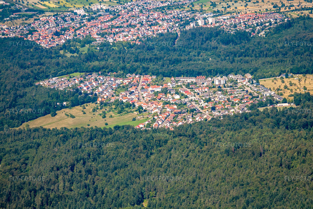 Luftbild: Ortsansicht von Süden im Ortsteil Etzenrot in Waldbronn im Bundesland Baden-Württemberg in Deutschland. Foto: IMG_42078.jpg vom 27.06.2011 durch Werner Riehm/FLY-FOTO.de