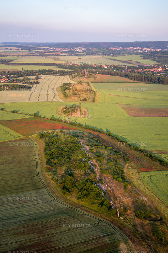 Luftbild: Warnstedter Teufelsmauer von Westen in Thale im Bundesland Sachsen-Anhalt in Deutschland. Foto: IMG_136543.jpg vom 17.06.2023 durch Werner Riehm/FLY-FOTO.de