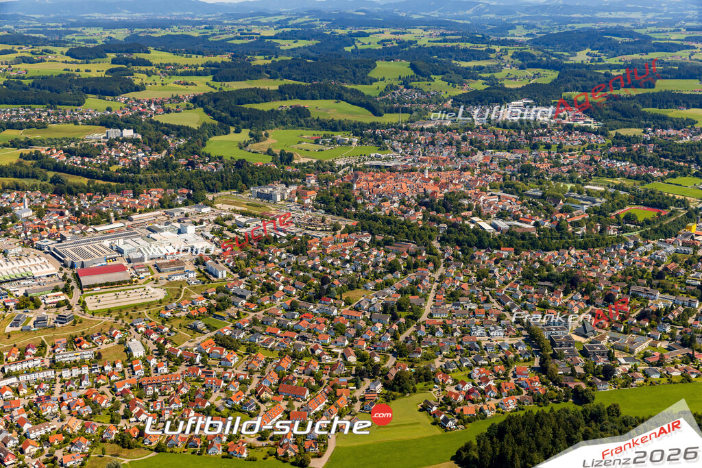 Luftaufnahme von Wangen im Allgäu Vs Google Maps- Die Luftaufnahme wurde 2025 vom UL-Flugzeug heraus erstellt ( keine Drohne ) - Hochauflösende Luftaufnahme - für professionelle Ausdrucke geeignet. Die Geschenkidee !Mit Lizenz und Bildrechte bestellbar