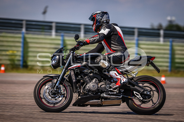 0070-240609_HR-007_70 | Deine Full-Service-Agentur für ✔️Videoproduktionen und ✔️Motorsportfotografie Jetzt Angebot anfragen!
