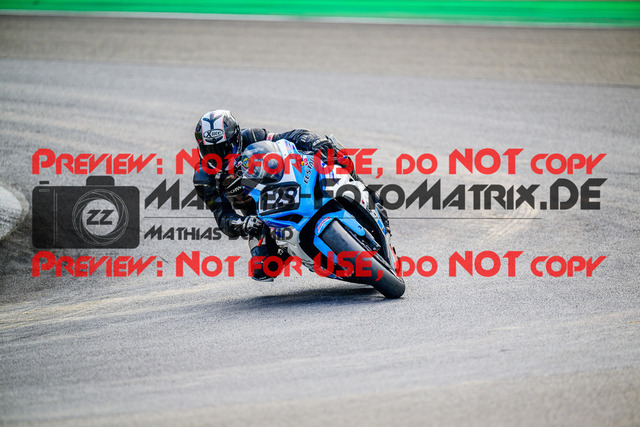 MaZZes_FotoMatrix_240910_6007705_4258 | WEISS