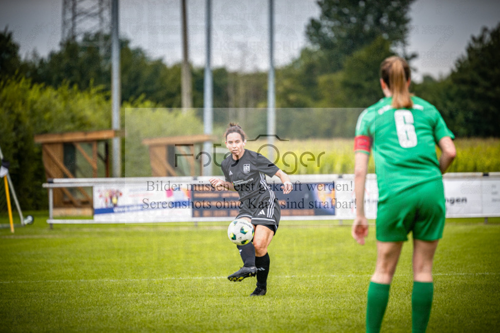 SG Bohmte/Ostercappeln/Schwagstorf - SG Hollenstede / Schwagstorf | Fr.-BZL Weser-Ems Süd · 1. Damen - SG Hollenstede / Schwagstorf · Sportplatz - Realisiert mit Pictrs.com