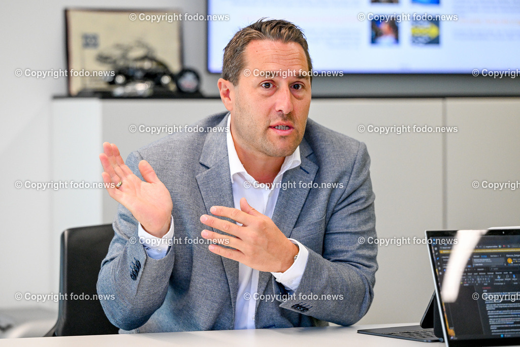 Porsche Wels_ Thomas Herndl_ 01.09.2025-24 | 01.09.2025, WELS, AUT, Porsche Wels, im Bild Thomas Herndl (Leitung des Verbundes Porsche Oberoesterreich)
