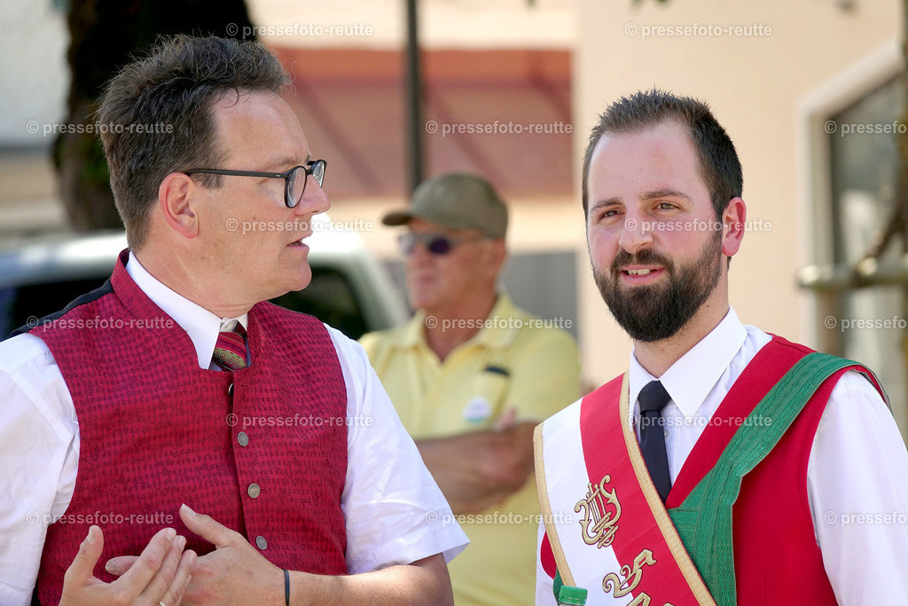 news-2022-Juli17-Musikumzug-Reutte-DSD02915-Vorabimpression | Info aus dem Bezirk Reutte/Ausserfern Tirol sowie eine umfangreiche Bilddatenbank über die gesamte Region: Lechtal, Talkessel Reutte, Tannheimertal, Zwischentoren. Lech, Plansee, Zugspitze, Grenztunnel, B179, Fernpassstraße, Verkehr, Lawinen, Tradition, - Realisiert mit Pictrs.com