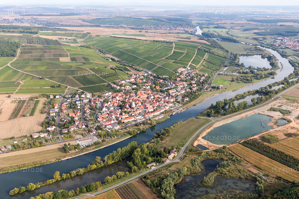 Luftbild: Fluss- Uferbereichen des Main im Ortsteil Obereisenheim in Eisenheim im Bundesland Bayern in Deutschland. Foto: IMG_111288.jpg vom 09.09.2018 durch Werner Riehm/FLY-FOTO.de