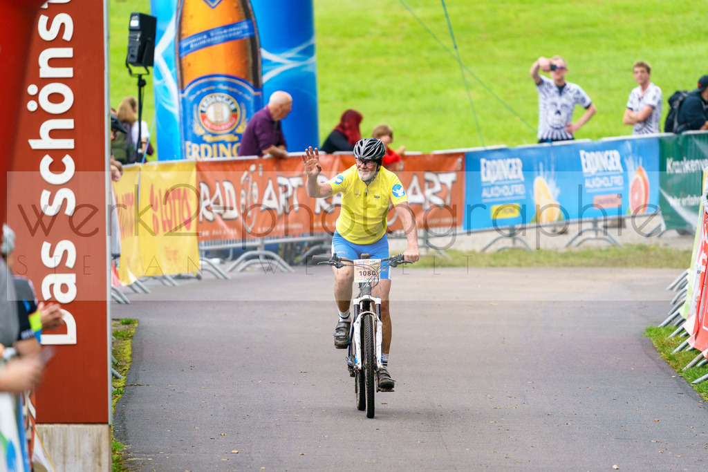 RennsteigRIDE Zieleinlaufbilder | Zieleinlauf RIDE 23