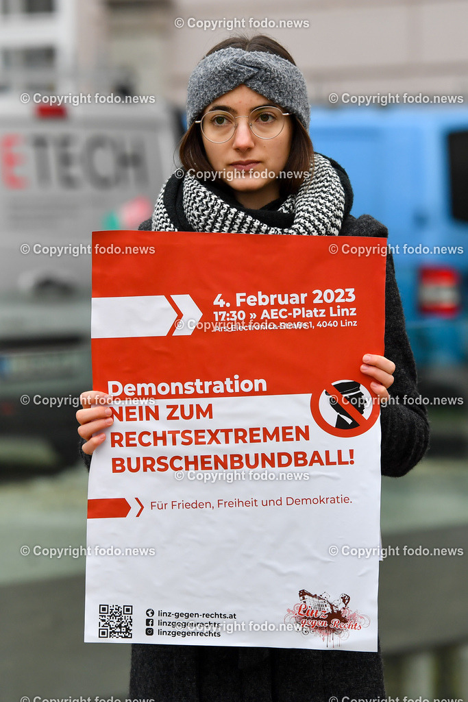 Medienkundgebung Linz gegen rechts_ gegen Burschenbundball_ 24.01.2023-9 | 24.01.2023, Linz, AUT, Medienkundgebung Linz gegen rechts, gegen Burschenbundball im Bild Kundgebungsteilnehmer
