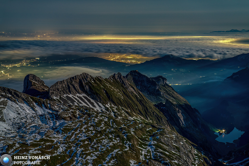 Säntis_0015 | Alle Bilder von Heinz Vonäsch Fotografie können alle zu günstigen Preisen gekauft werden! Download der Bilder, Ausdrucke, Postkarten, Tassen T-Shirts, Kalender, Alu- Dibond usw. - Realisiert mit Pictrs.com