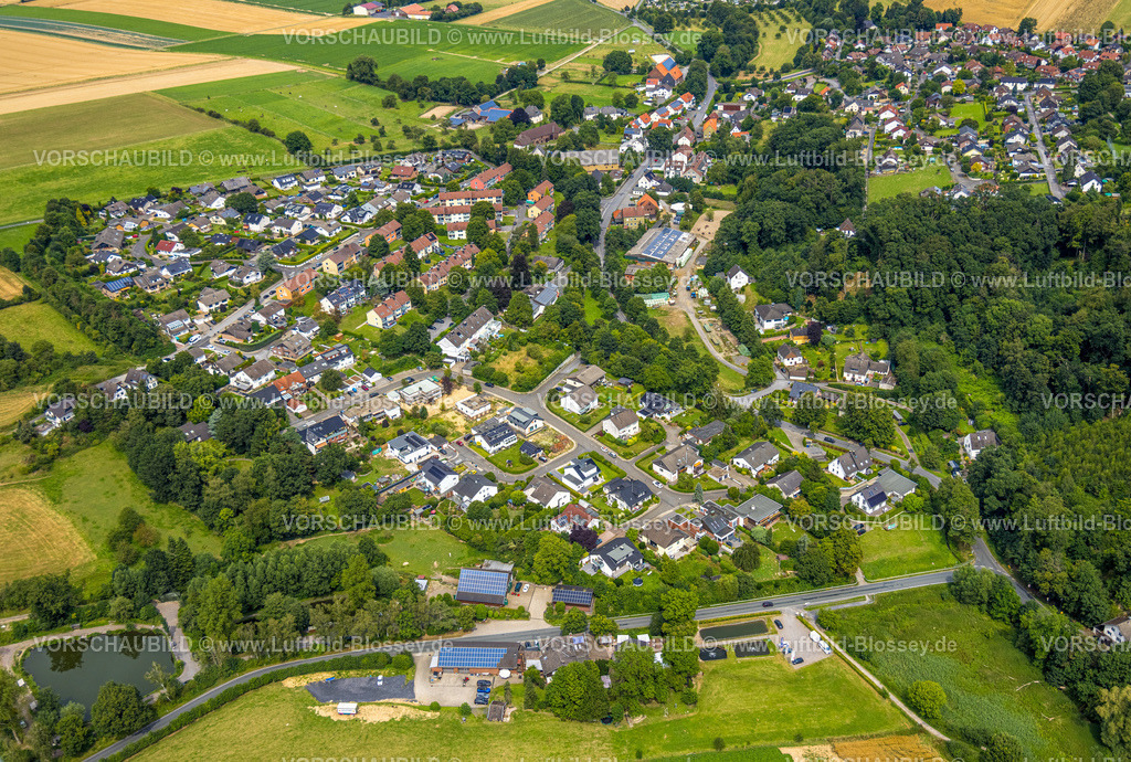 Wickede240711458 | Luftbild, Wohnsiedlung Kleine Trift, Reitverein Birkenbaum Reitanalage, Wiehagen, Wickede, Soester Börde, Nordrhein-Westfalen, Deutschland