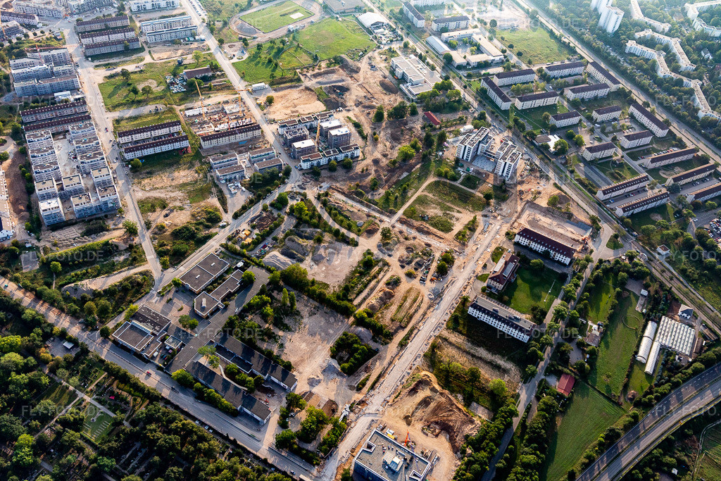 Luftbild: Käfertal, Benjamin Franklin Village, Jefferson Street im Ortsteil Käfertal in Mannheim im Bundesland Baden-Württemberg in Deutschland. Foto: IMG_116997.jpg vom 25.08.2019 durch Werner Riehm/FLY-FOTO.de